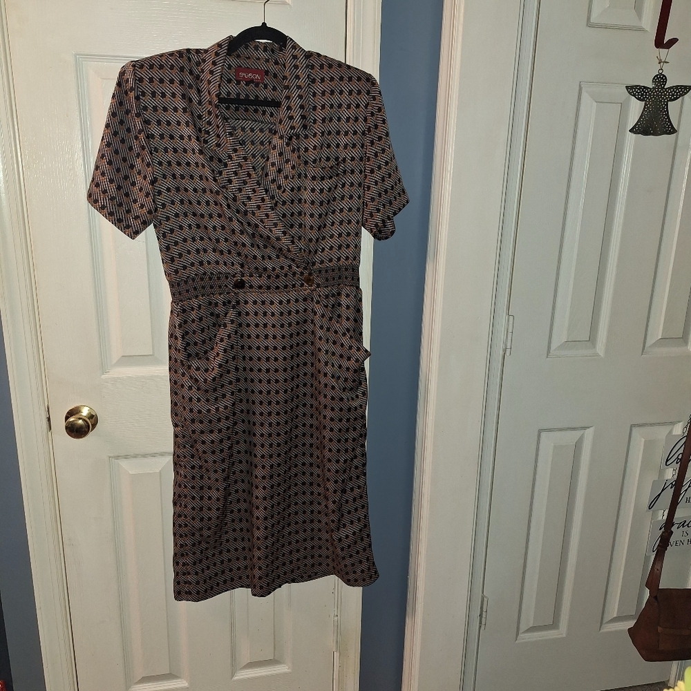 Chic Black and Brown Midi Dress**